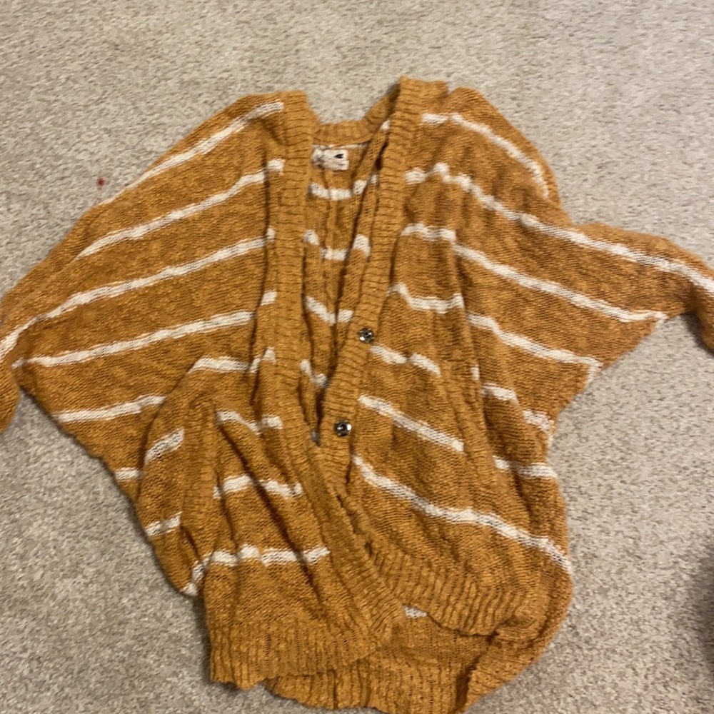 Sweater - Picture 3 of 3